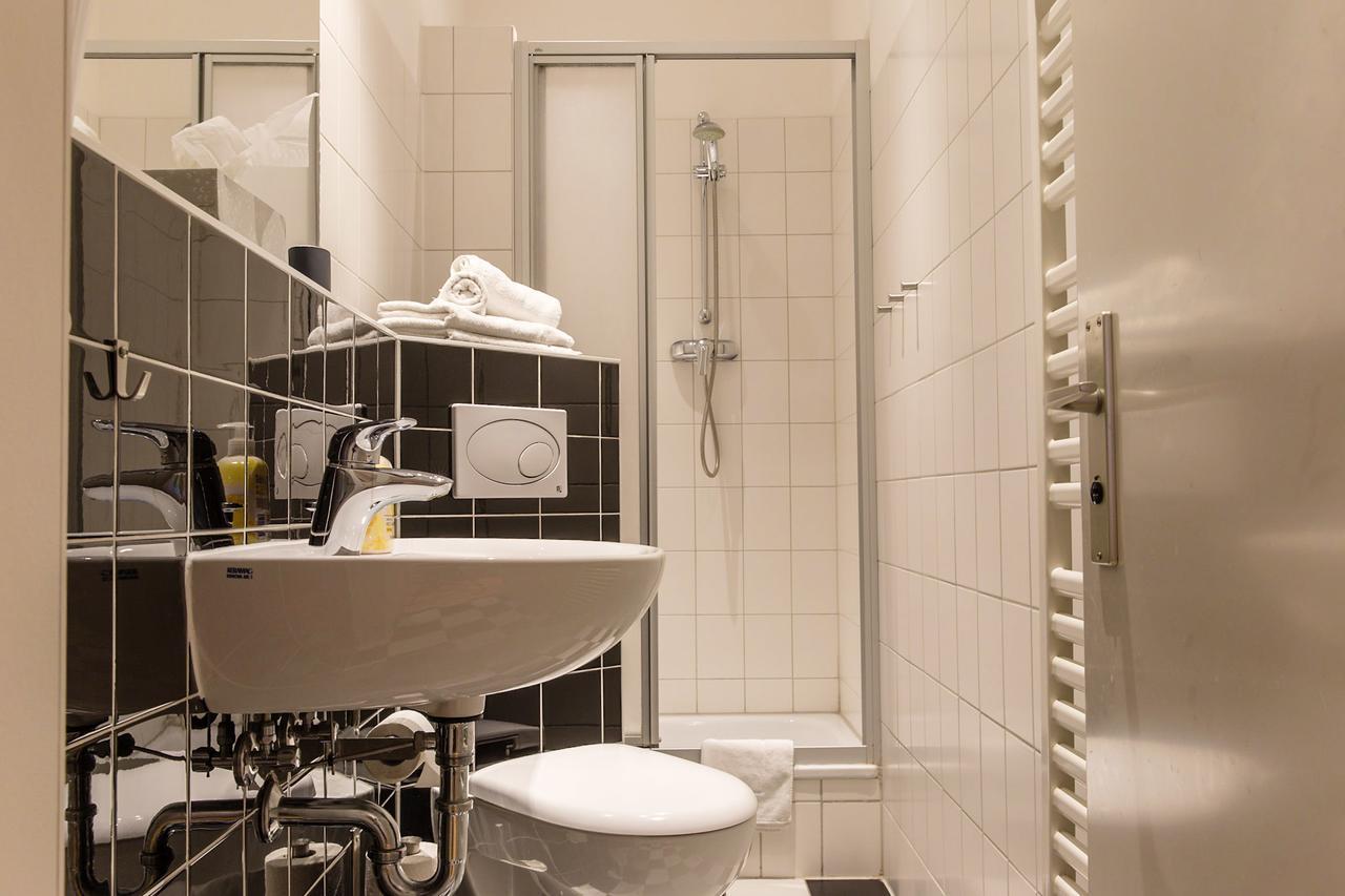 Apartment Kopen Lessing Charlotte Mauerpark Berlin Exteriör bild